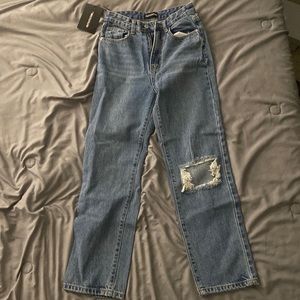PrettyLittleThing Straight Leg Jeans